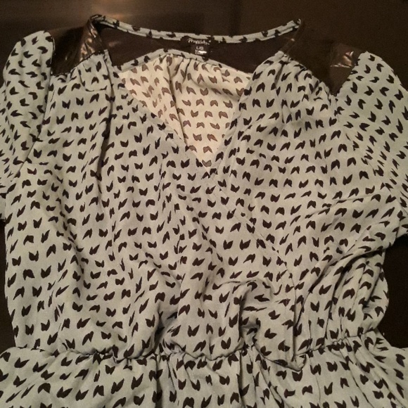 Dress - Picture 2 of 5